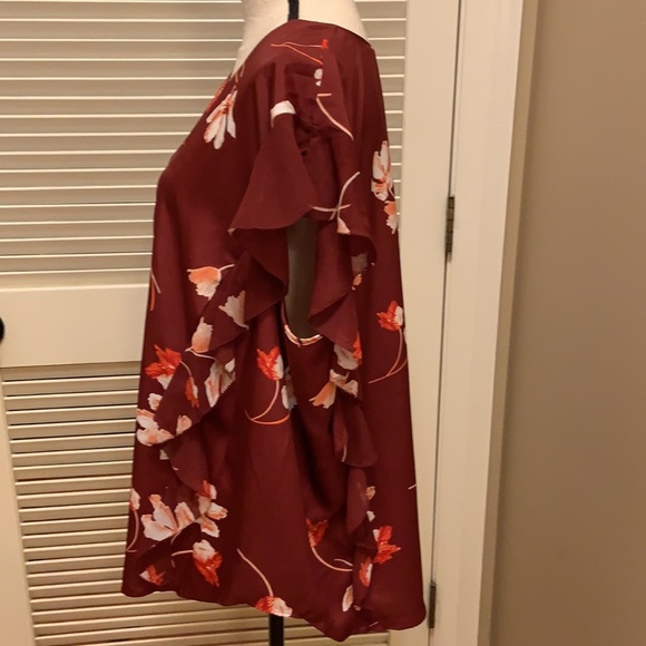 28. Lauren Ralph Lauren Blouse in Deep Crimson &Floral - Picture 7 of 10
